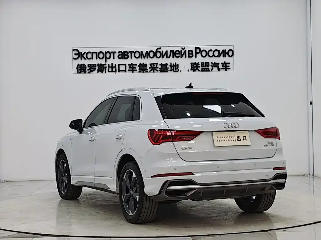 Audi Q3 2023 из CN, фото 5