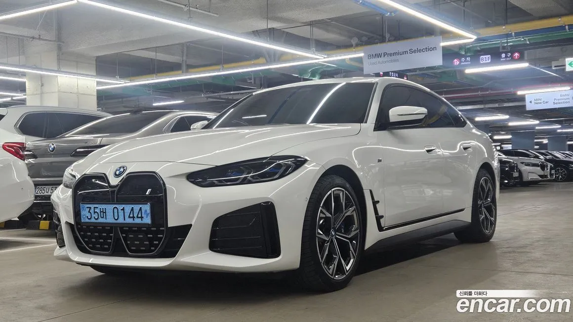 BMW i4 — фото 1