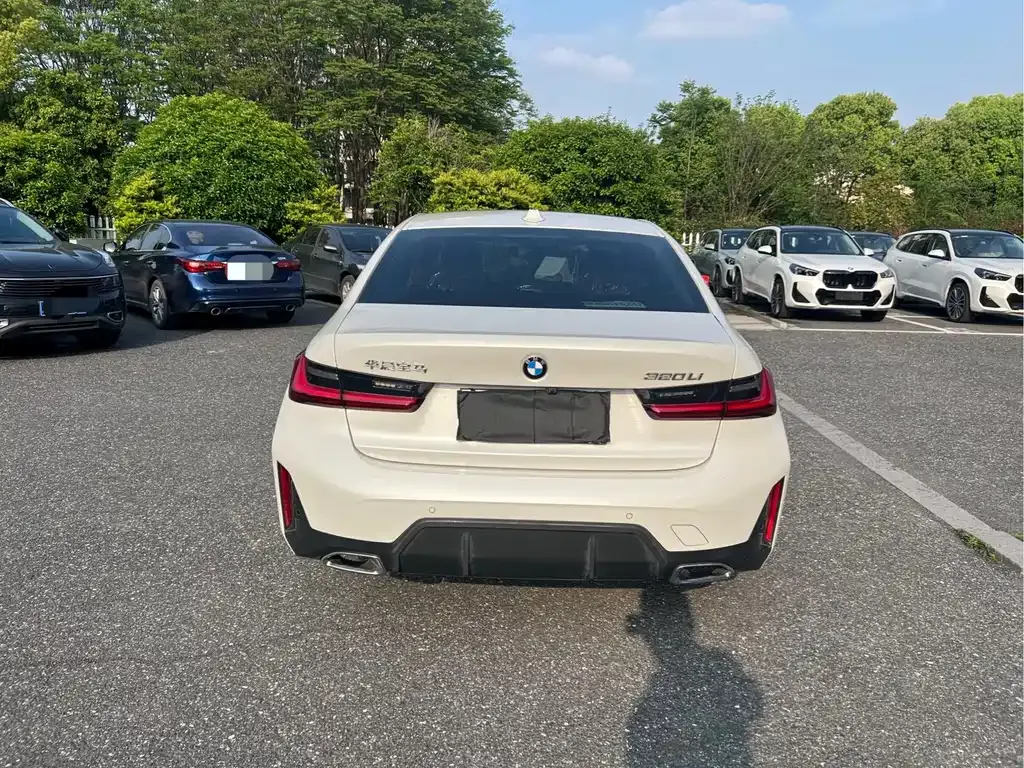 BMW 3 Series 2023 из CN, фото 9