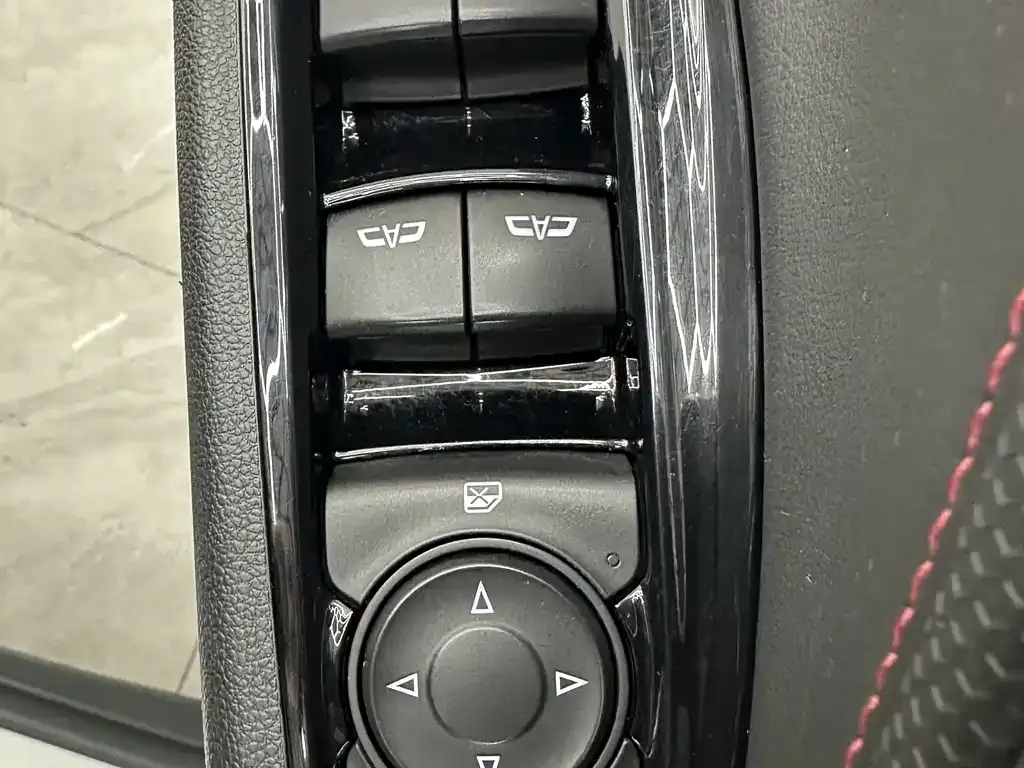 Chevrolet Volando 2023 из CN, фото 3