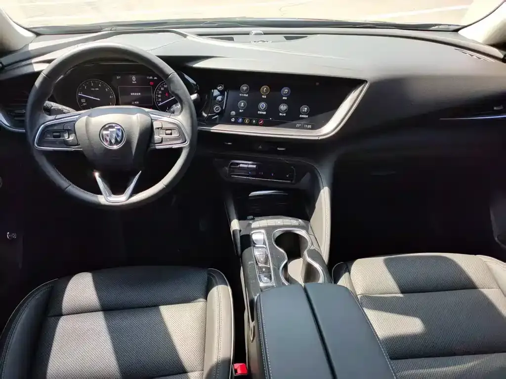 Buick Envision Plus — фото 7