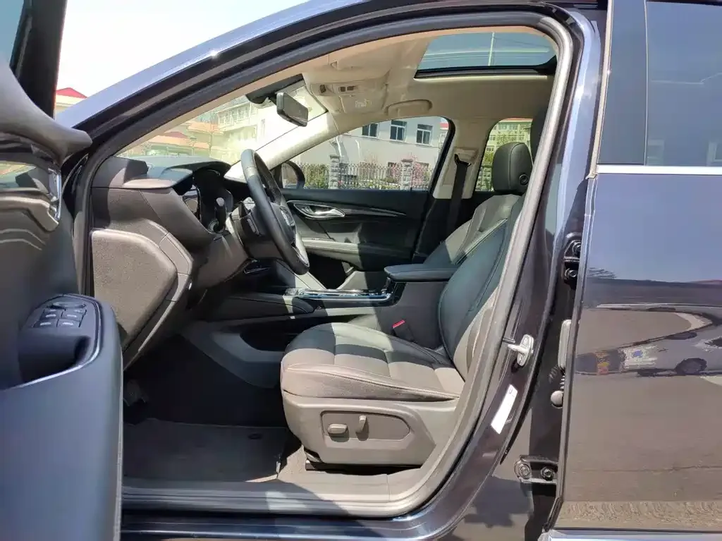Buick Envision Plus — фото 6