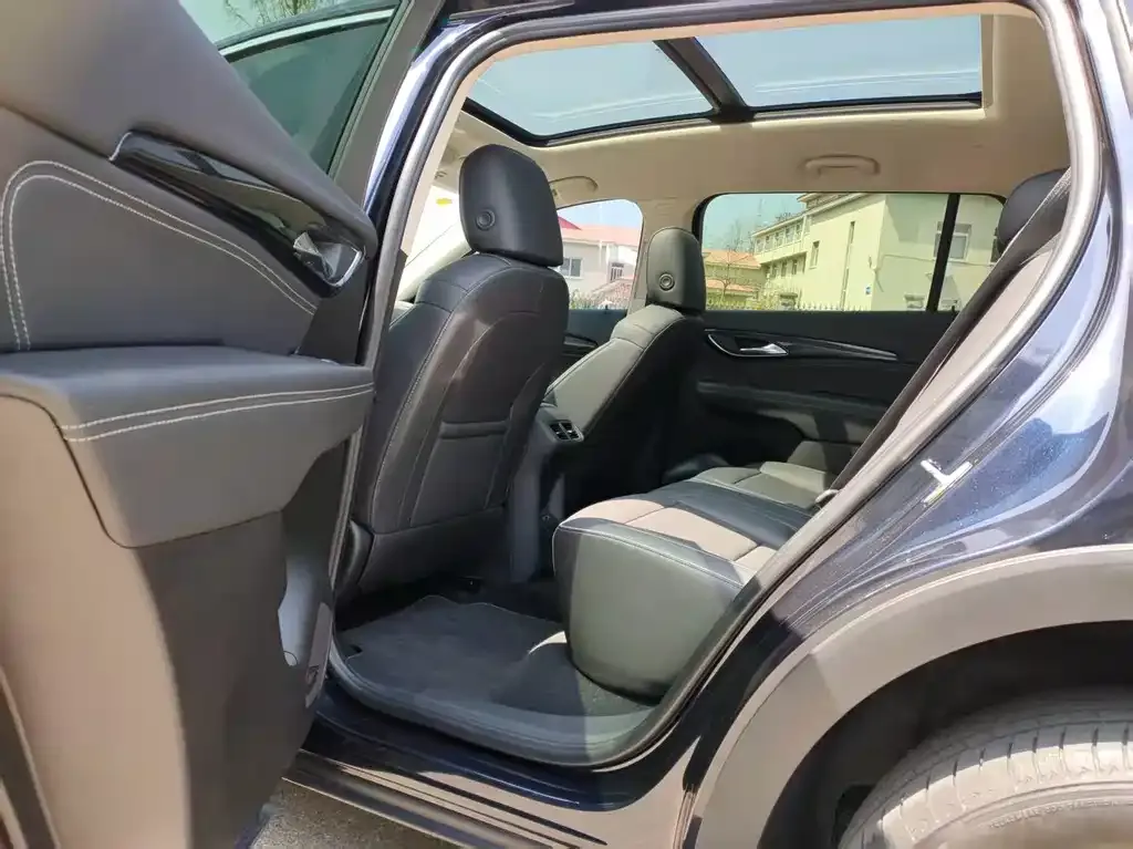 Buick Envision Plus — фото 8