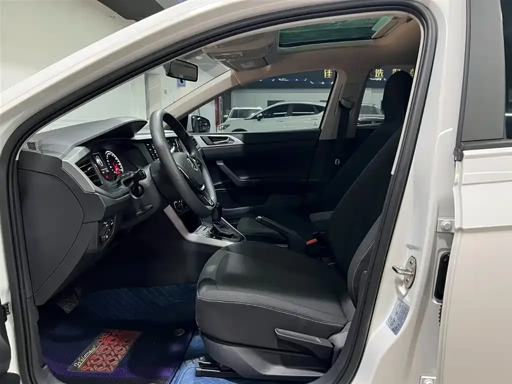 Volkswagen Polo 2021 из CN, фото 7