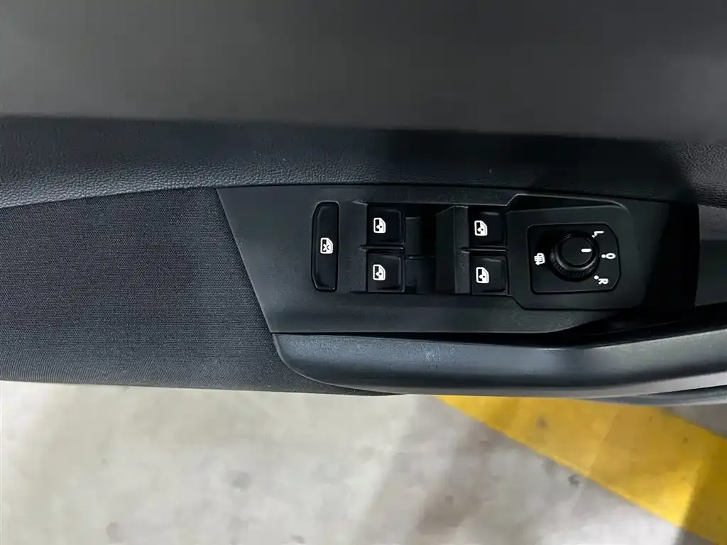Volkswagen Polo 2021 из CN, фото 9
