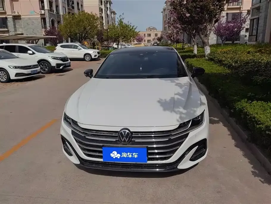 Volkswagen CC 2024 из CN, фото 9