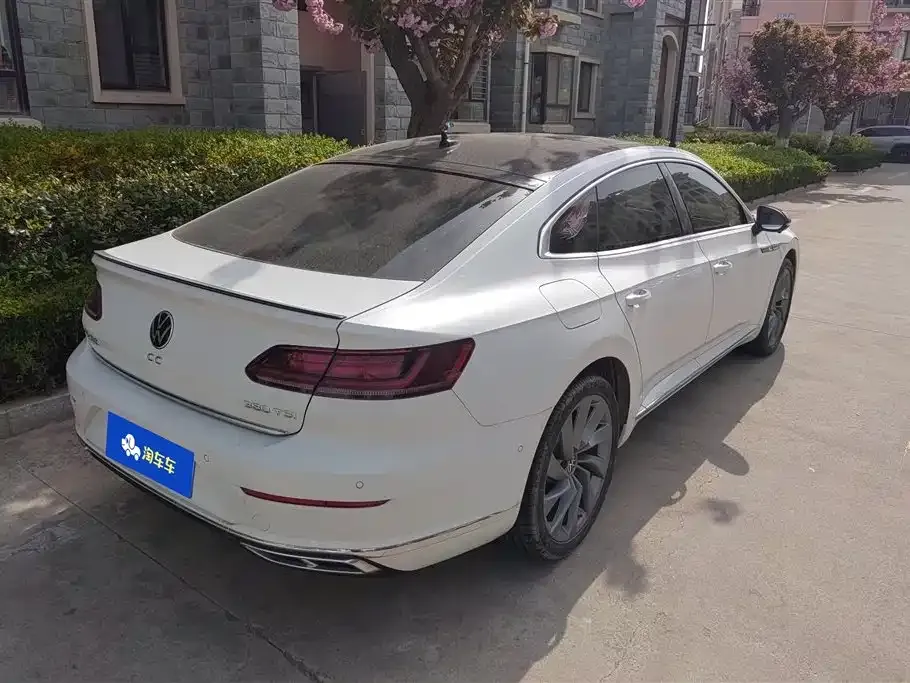Volkswagen CC 2024 из CN, фото 8