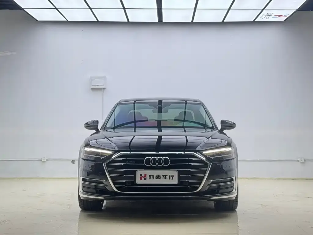 Audi A8 — фото 10
