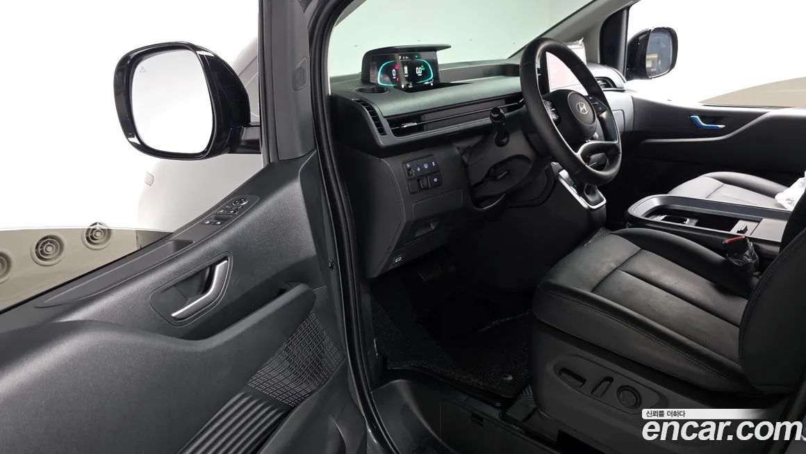 Hyundai Staria 2025 из KR, фото 10