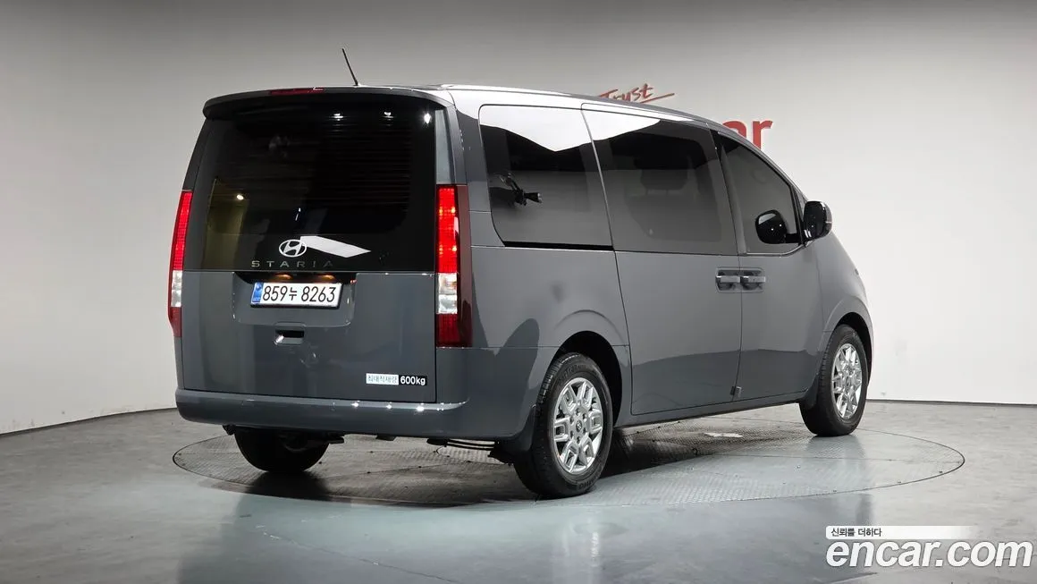 Hyundai Staria 2025 из KR, фото 3