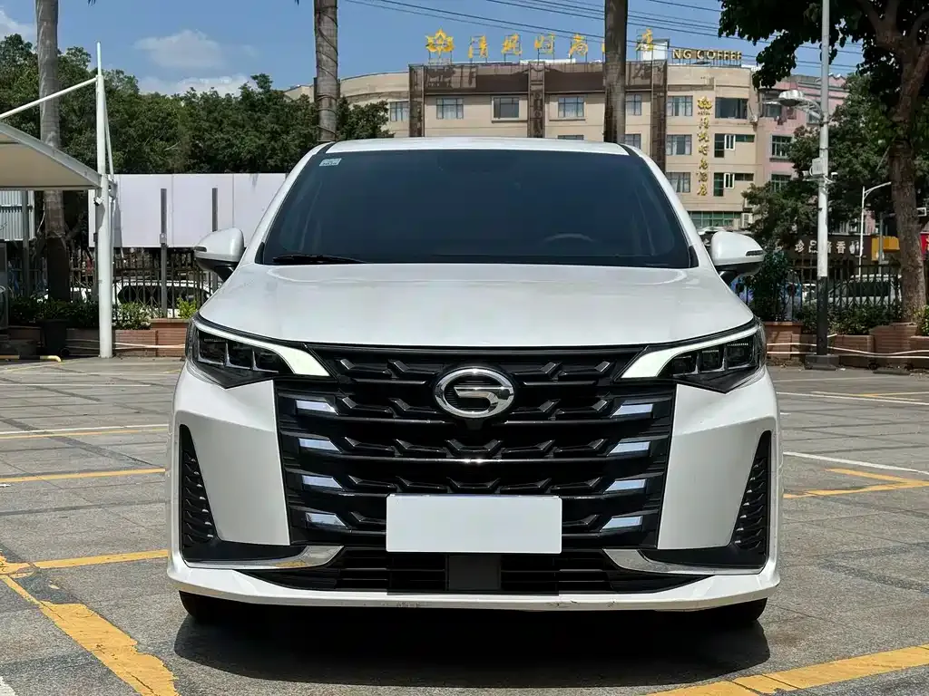 GAC Motor Trumpchi M6 — фото 4