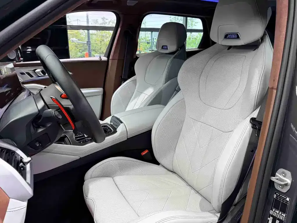 BMW XM 2026 из CN, фото 4