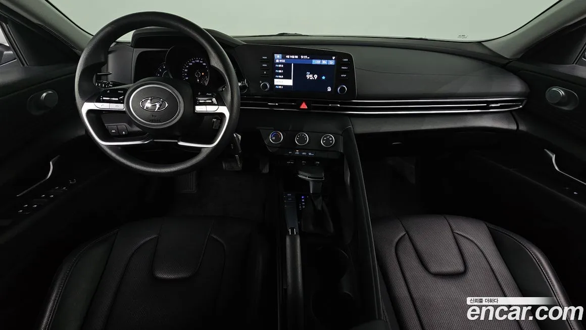 Hyundai AVANTE 2022 из KR, фото 3