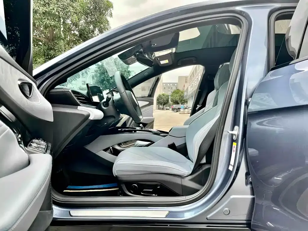 BYD Seal — фото 4
