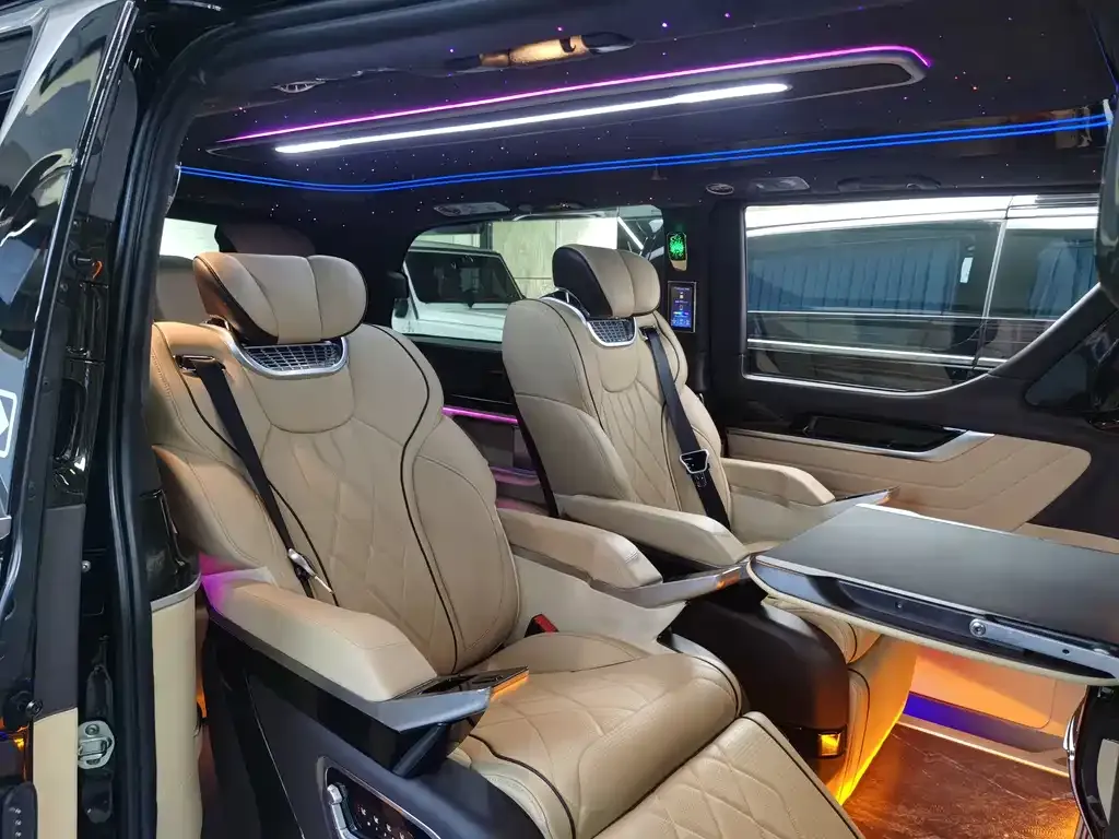 Mercedes-Benz Vito 2023 из CN, фото 8
