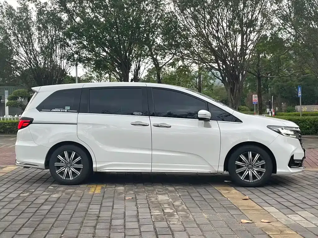 Honda Odyssey 2024 из CN, фото 5