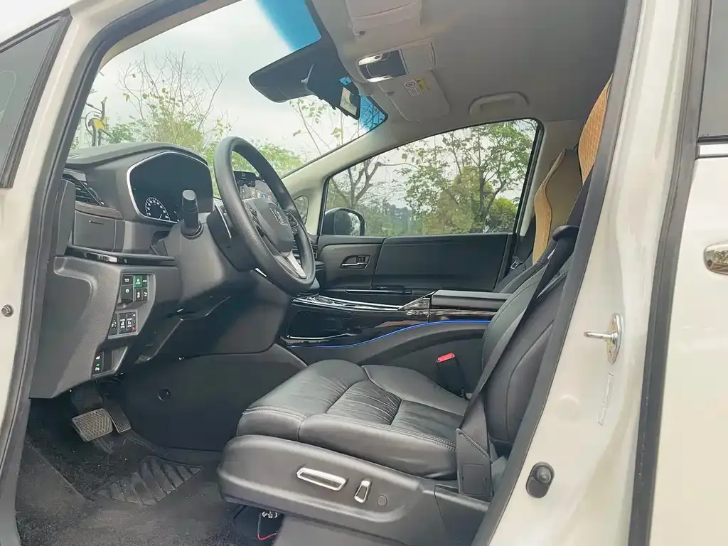 Honda Odyssey 2024 из CN, фото 8