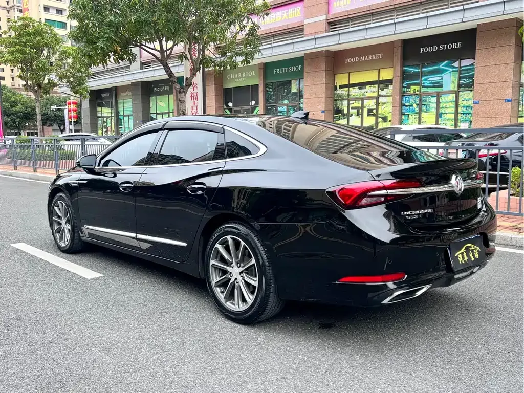 Buick LaCrosse — фото 9