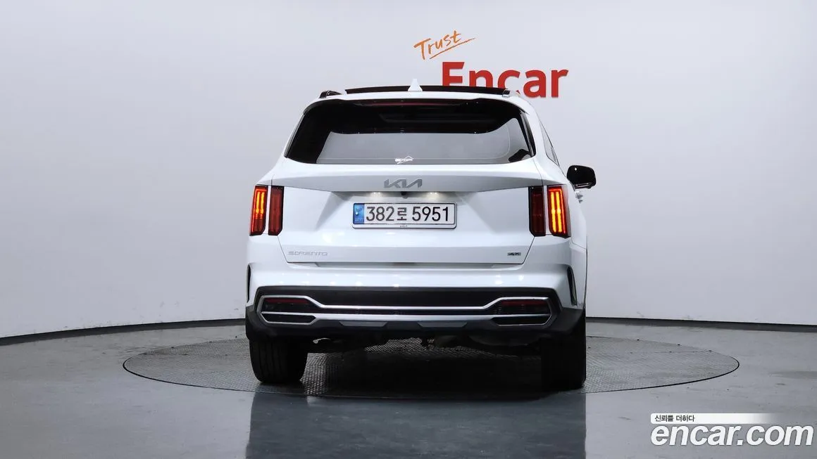 Kia Sorento 2023 из KR, фото 2