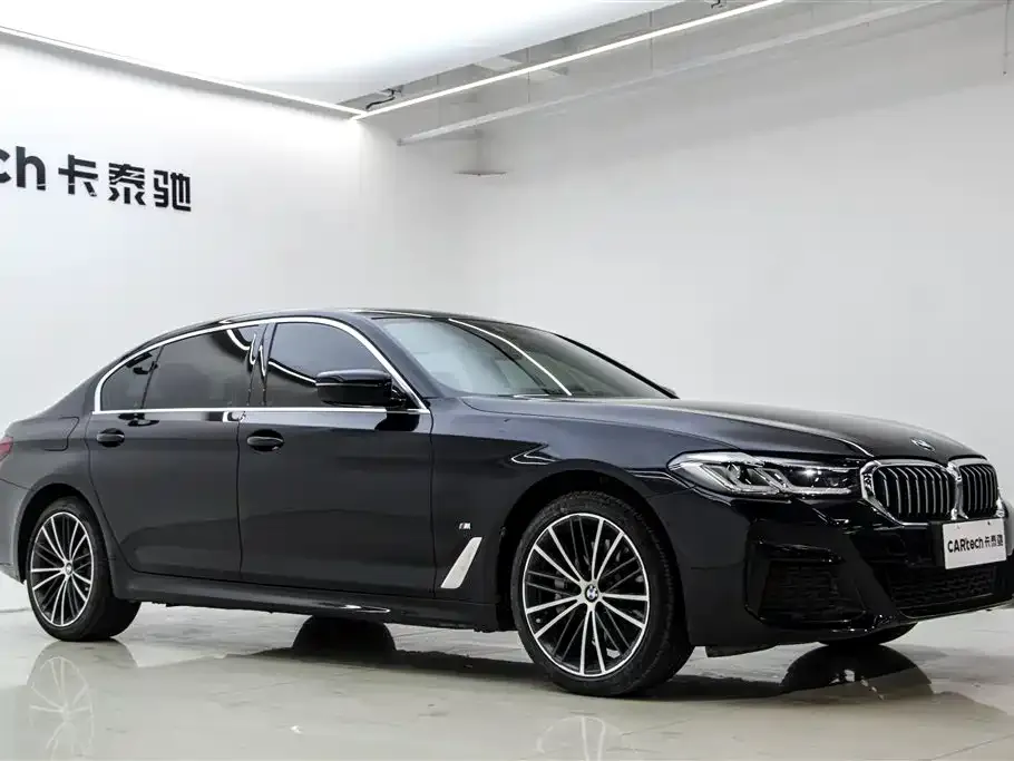BMW 5 Series 2022 из CN, фото 3