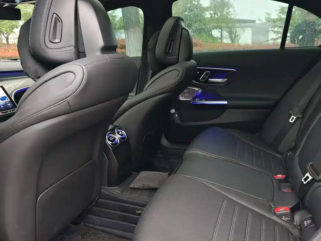 Mercedes-Benz C-Class 2024 из CN, фото 6