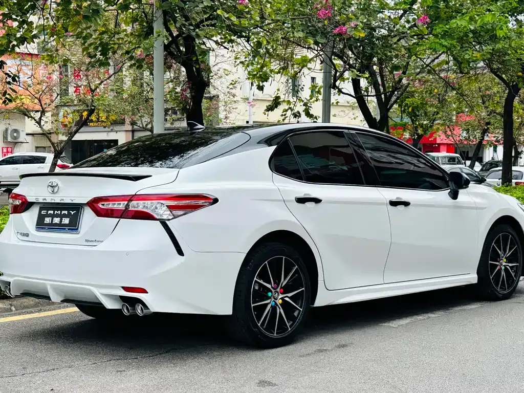 Toyota Camry 2022 из CN, фото 6