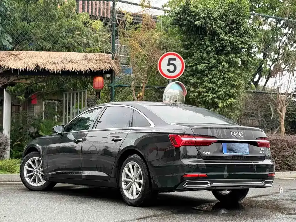 Audi A6L — фото 3