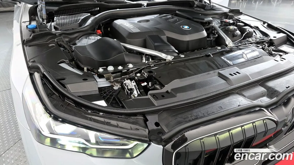 BMW 5-Series 2025 из KR, фото 9