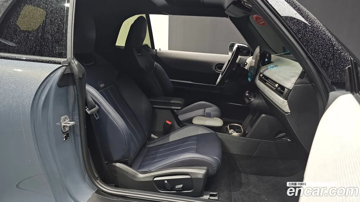 Mini Cooper Convertible 2025 из KR, фото 4