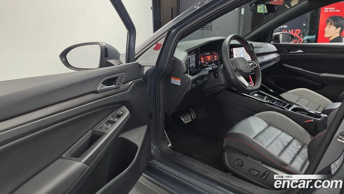 Volkswagen Golf 2023 из KR, фото 8