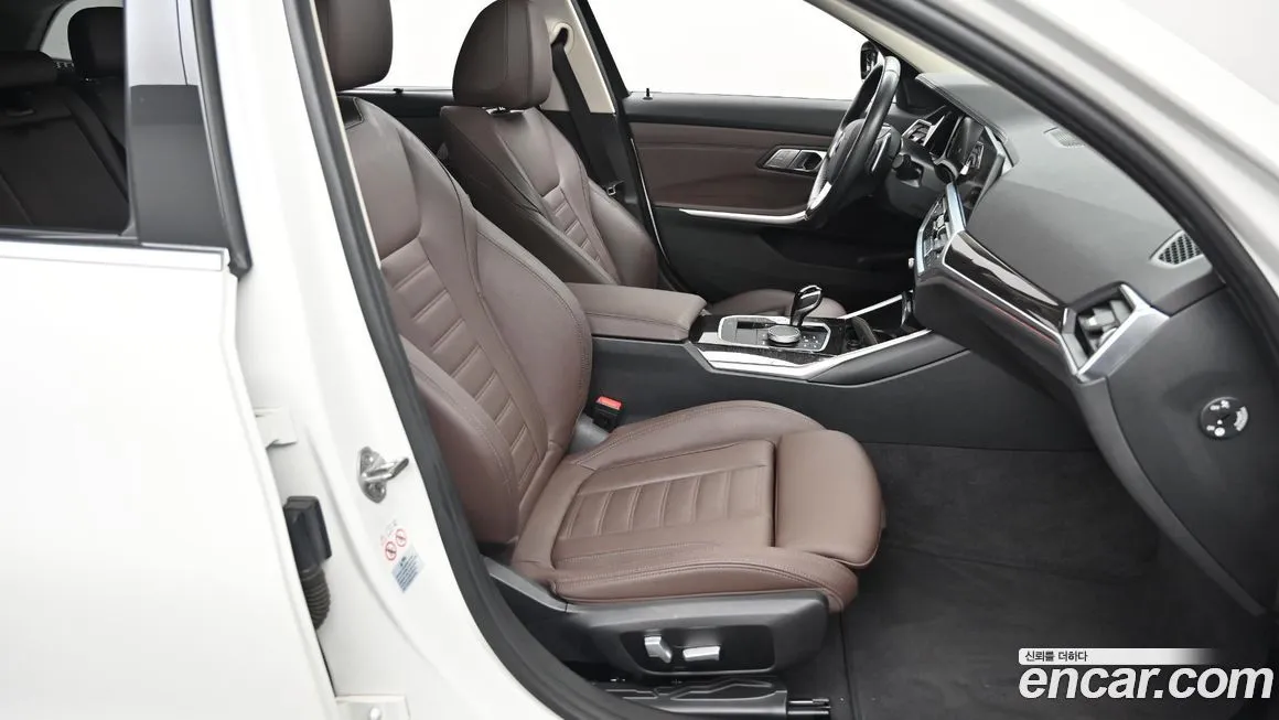 BMW 3-Series 2022 из KR, фото 8