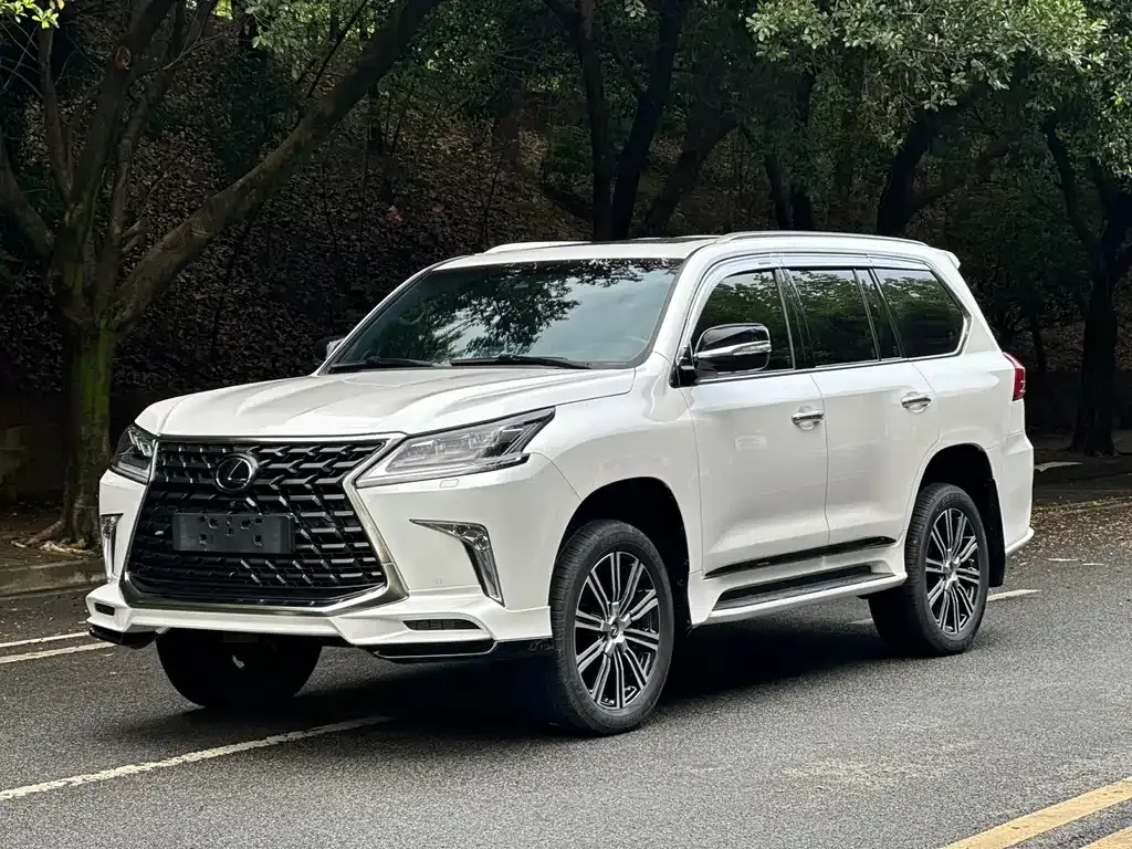 Lexus LX 2022 из CN, фото 1
