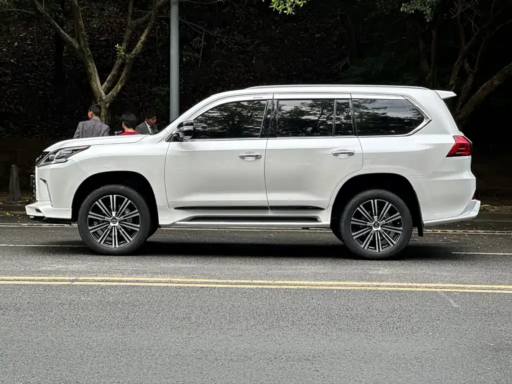 Lexus LX 2022 из CN, фото 3