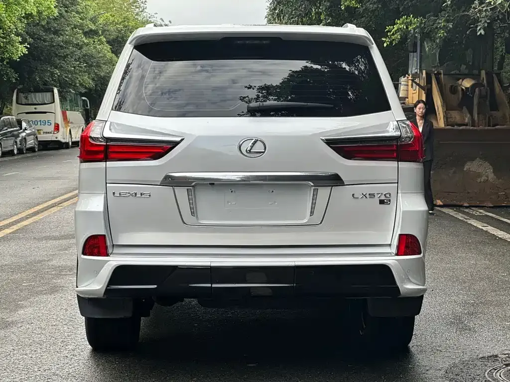 Lexus LX 2022 из CN, фото 7