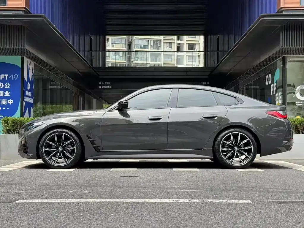 BMW 4 Series 2023 из CN, фото 7