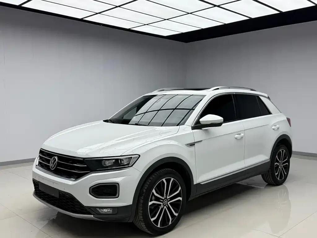 Volkswagen T-Roc — фото 1