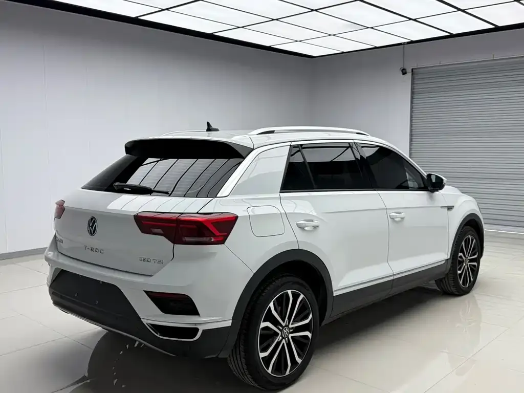 Volkswagen T-Roc — фото 3