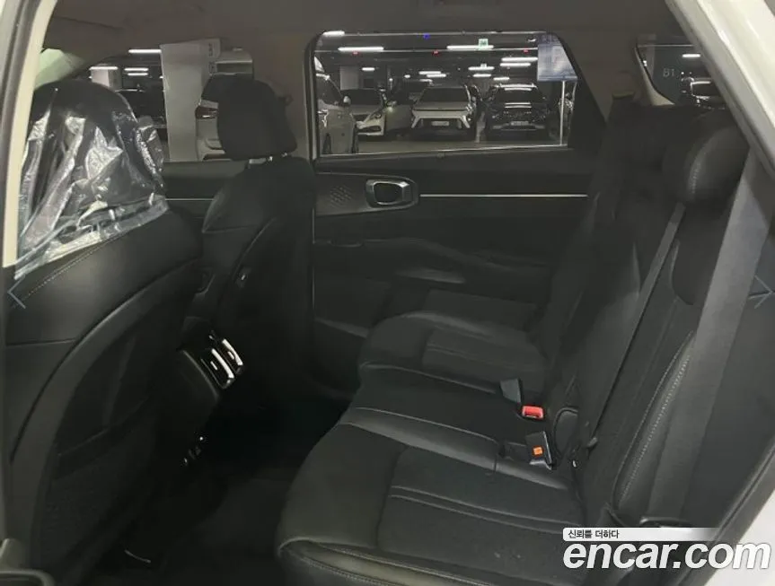 Kia Sorento 2023 из KR, фото 2