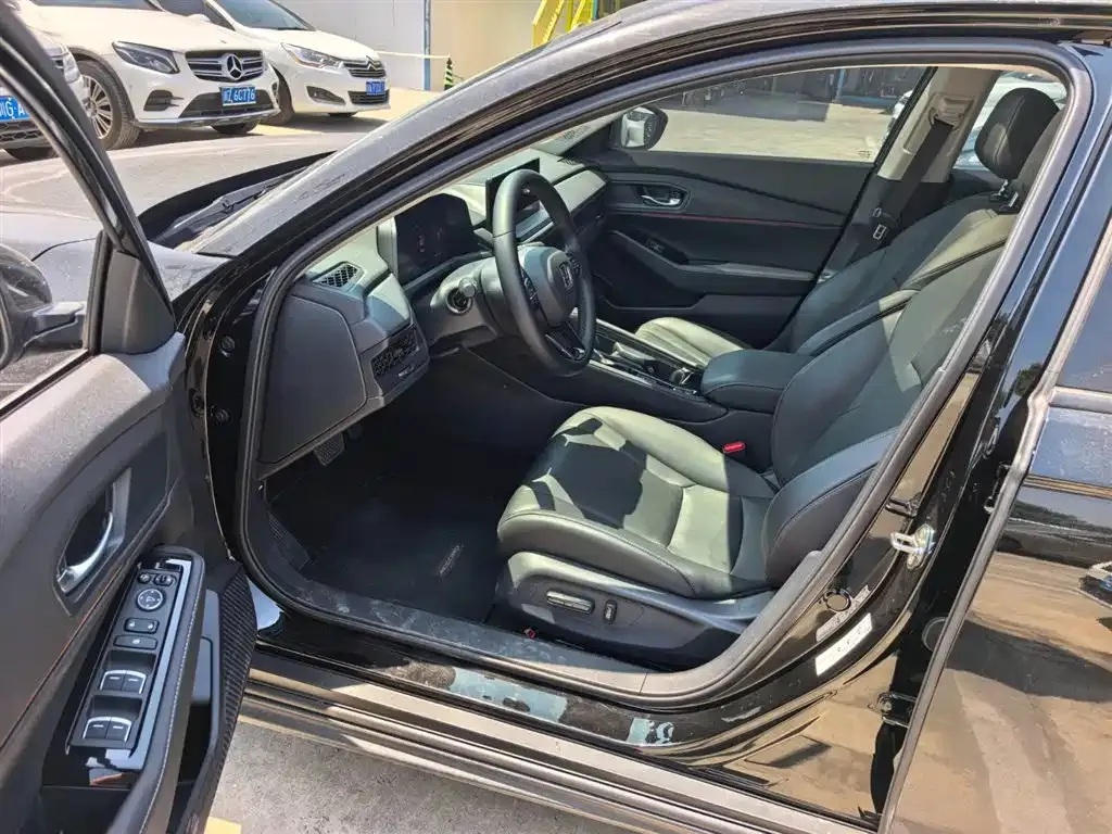 Honda Accord 2024 из CN, фото 6