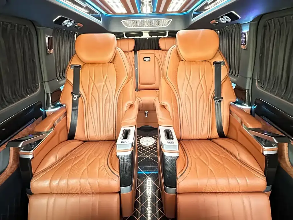 Mercedes-Benz Vito 2023 из CN, фото 8