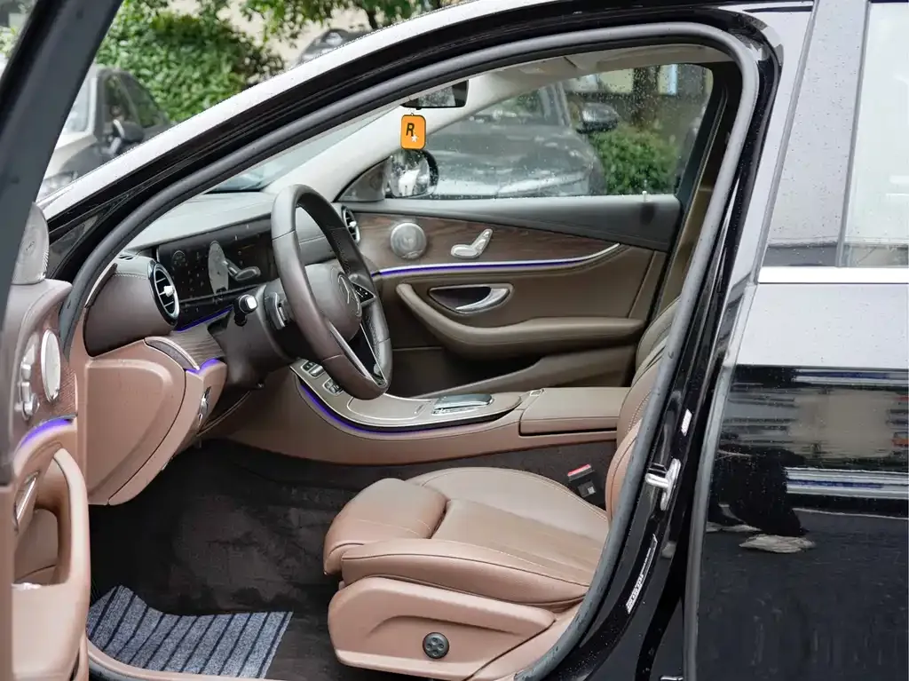 Mercedes-Benz E-Class 2024 из CN, фото 10