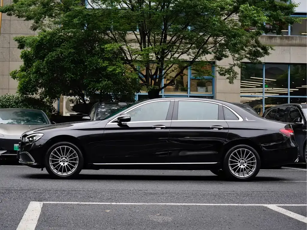 Mercedes-Benz E-Class 2024 из CN, фото 4