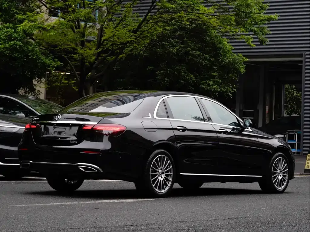 Mercedes-Benz E-Class 2024 из CN, фото 3