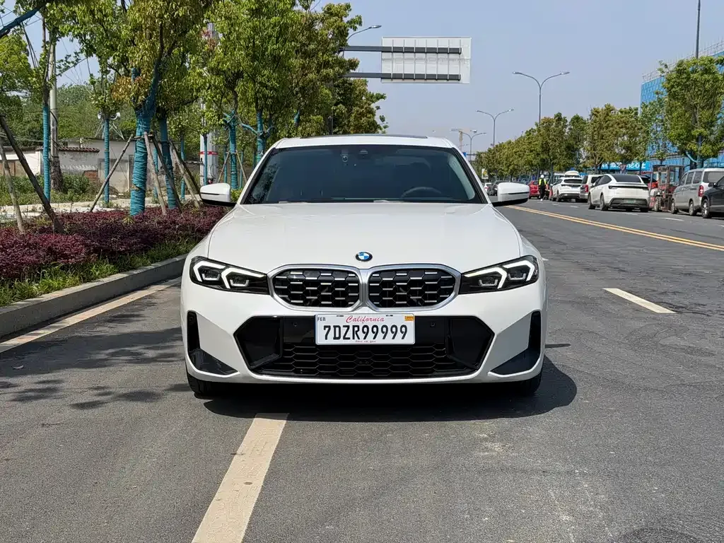 BMW 3 Series 2024 из CN, фото 8