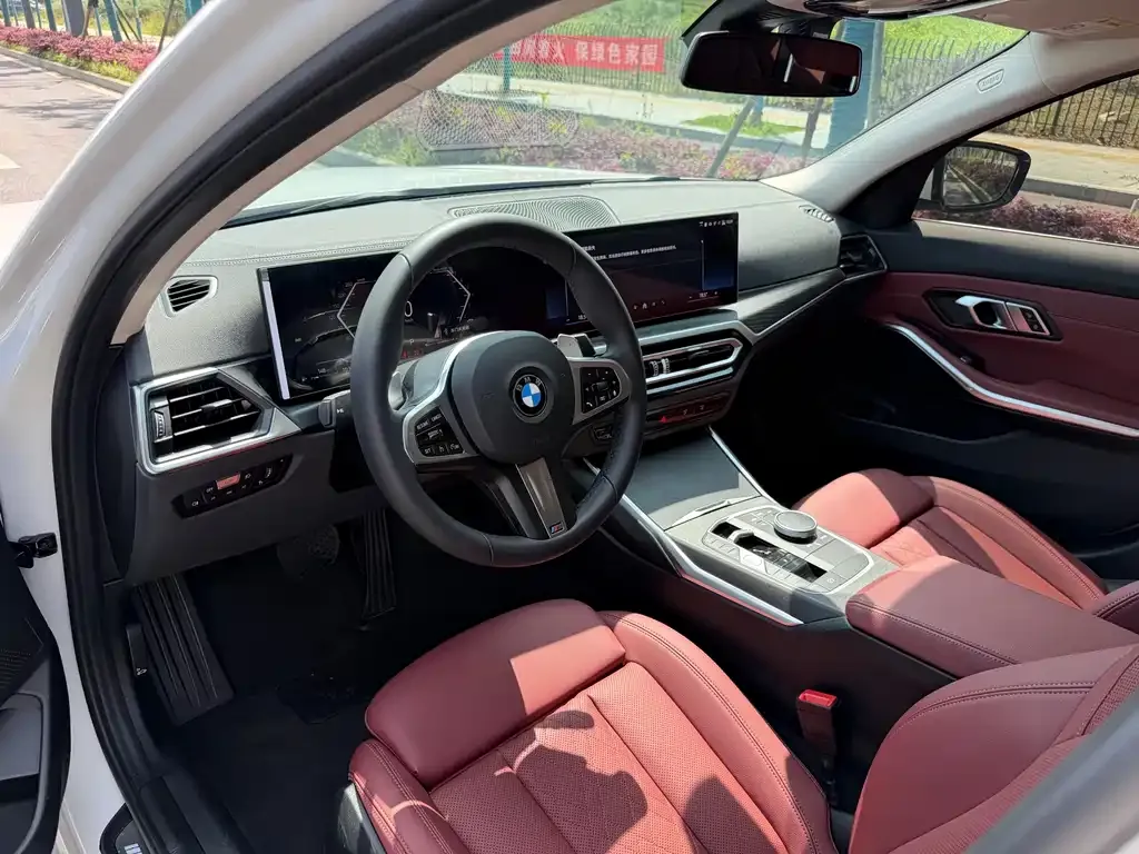 BMW 3 Series 2024 из CN, фото 10