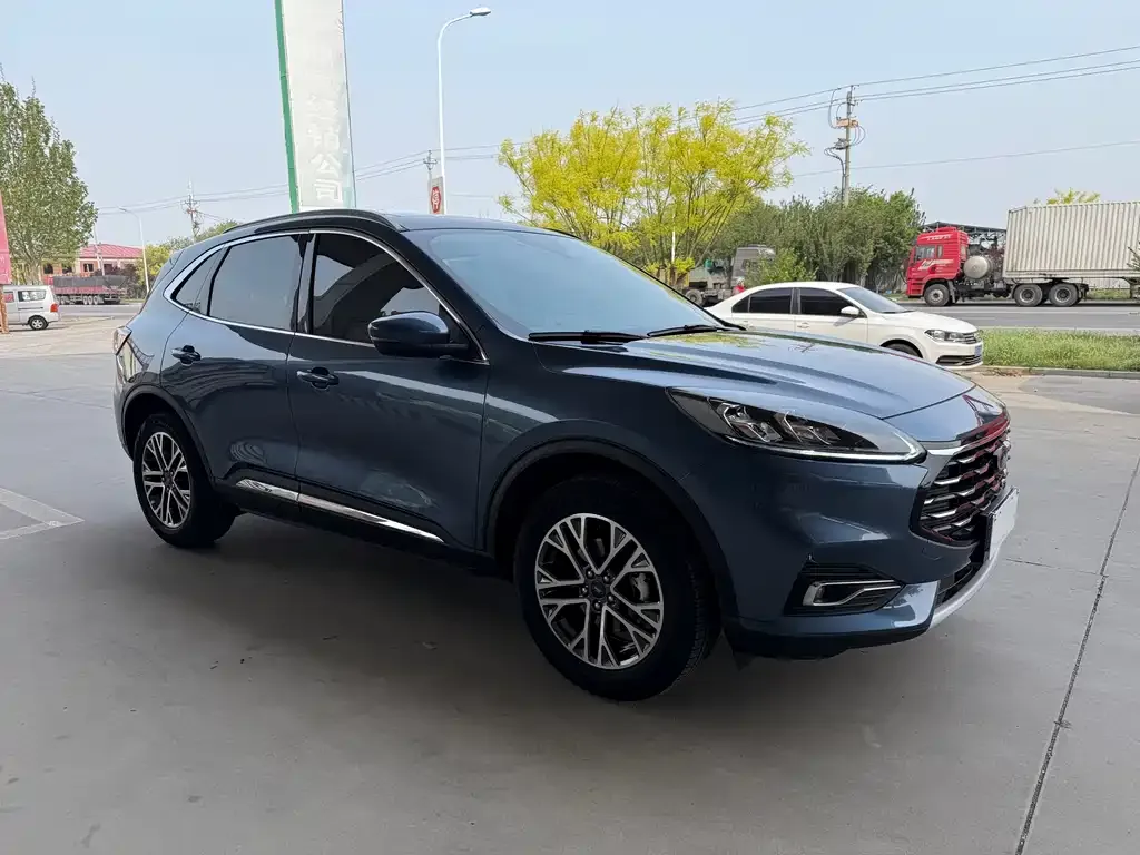 Ford Escape 2022 из CN, фото 6