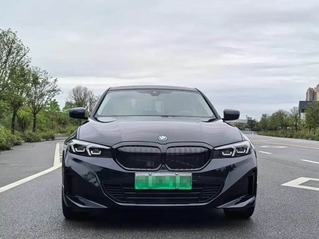 BMW i3 2023 из CN, фото 2