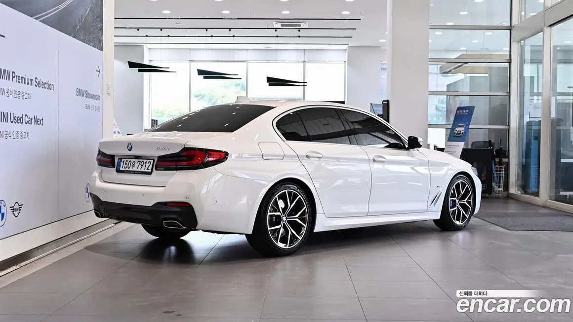 BMW 5-Series 2023 из KR, фото 9