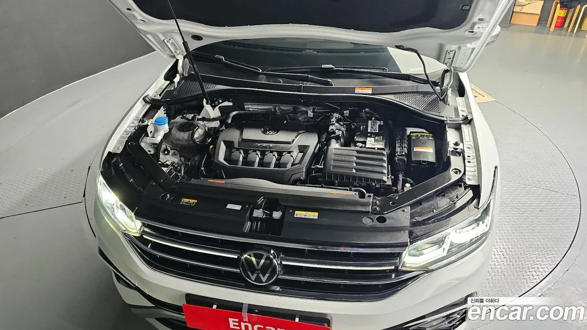 Volkswagen Tiguan 2023 из KR, фото 9