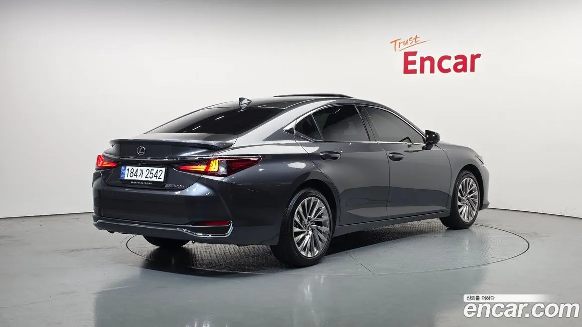 Lexus ES 2025 из KR, фото 3